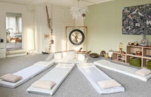 Om-Center Baden, Klangtherapie, KLangbad, Soundhealing mit Gong und Kristallschalen