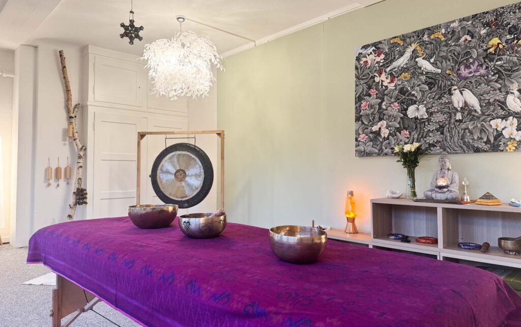 Massage, Reiki, Energiemassage, Heilung, Balance im OM-Center Baden