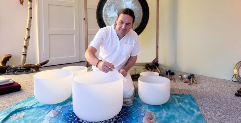 OM-Center Baden, Spiritual work, Soundbath, Massagen